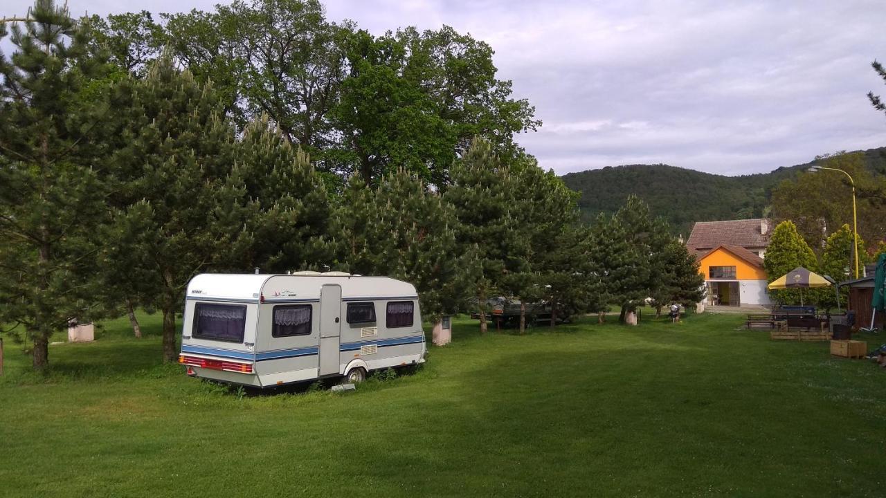 Отель Camp Oaza Chudcice Экстерьер фото
